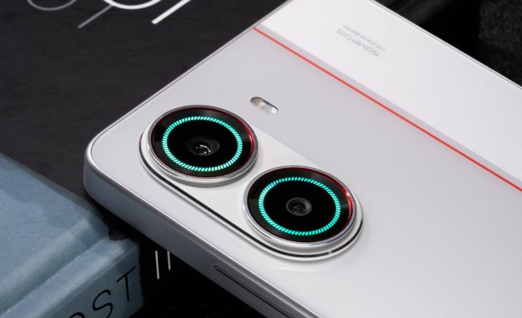 The strange design of the new Redmi and its utility