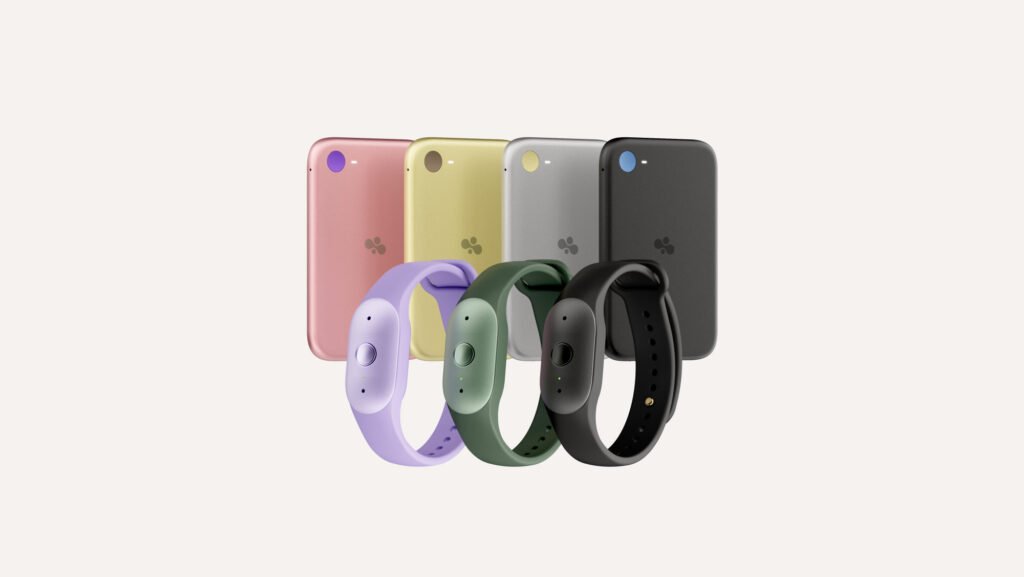 Amazon Bee Frontier wearable and Bee Eclipse smartphone attachment for AI-powered conversation summaries.