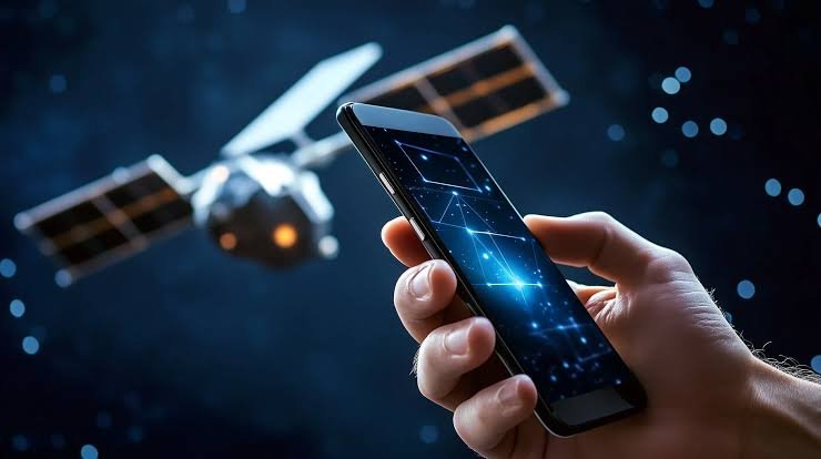 Starlink Direct to Cell satellite communicating with smartphone
